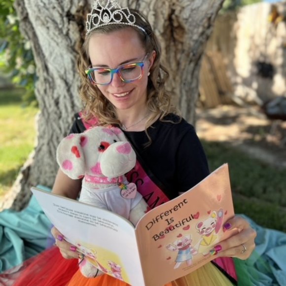 Meet your Posher, Ashlee and Heather - Picture 12 of 14